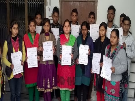 Share certificates to the trainees