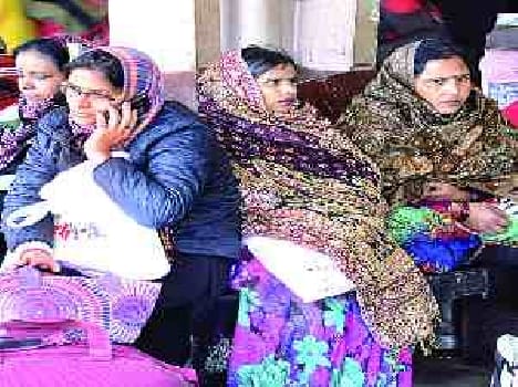 Punjab Mail canceled, many trains late hours