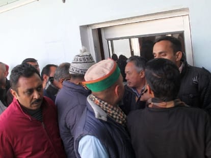 bjp mla dr rajeev bindal kidnapped bdc member of dadahu panchayat of sirmour 