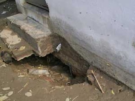 The canal water into homes