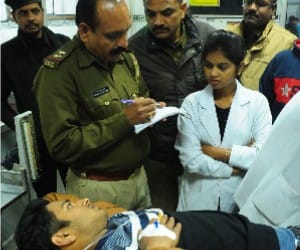 A student get shot and looted in Lucknow.