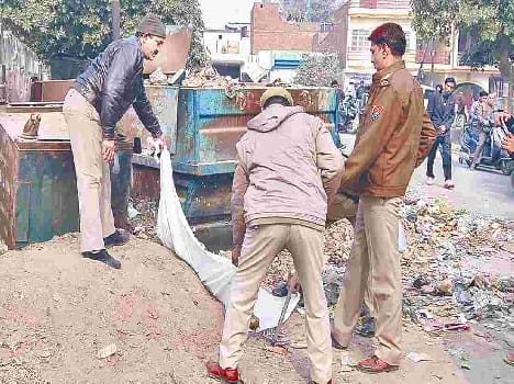 Teenager killed, burned corpse