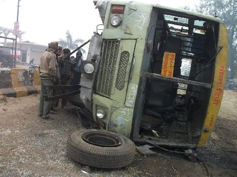 roadways bus accident, seven wounded