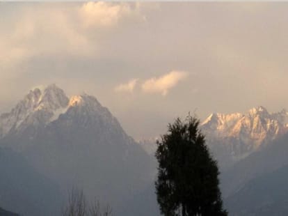 snowfall and weather change in uttarakhand.