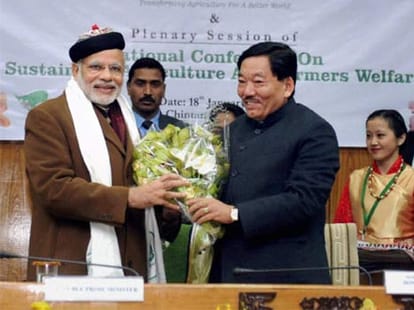 PM Modi In Sikkim join Flower exibition.