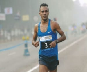 mumbai marathon winner nitendra father dream..