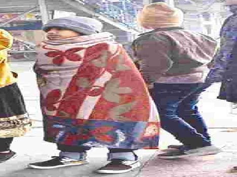  Enhanced melting of rain, people shivered