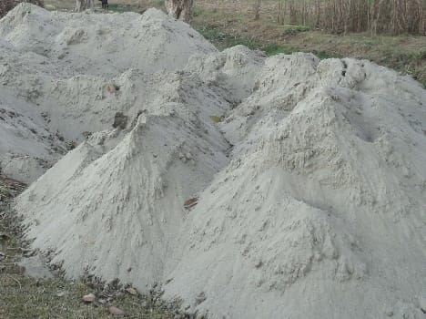Was dry canals, mining sand indiscriminately