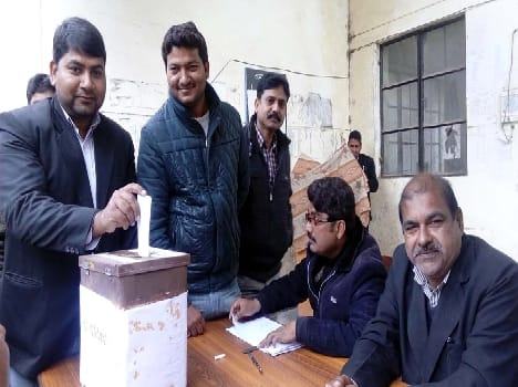Palia Bar Association President Ram Prakash Pal