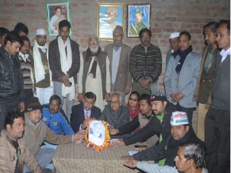 Congress leader Abdul Ghaffar gave tribute