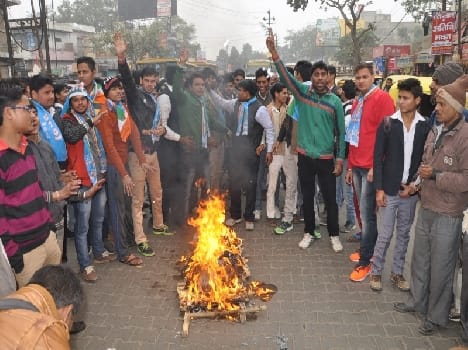 protest against death of rohit