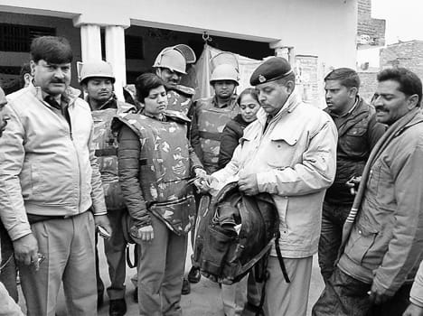 Police smash escaped the siege prize Kalua