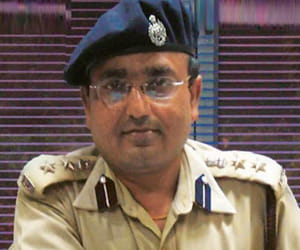 car stolen from itbp ig home in noida