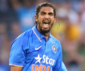 Ishant Sharma missed ton but Create a worst record