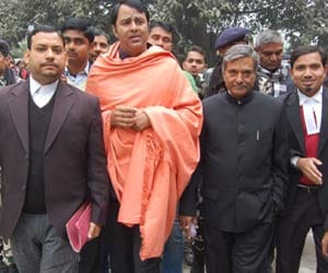 sangeet som surrendered
