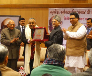 Journalist Vinod Agnihotri awarded shalikar samaan