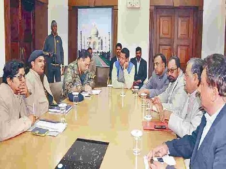 katheria gave warning to officers