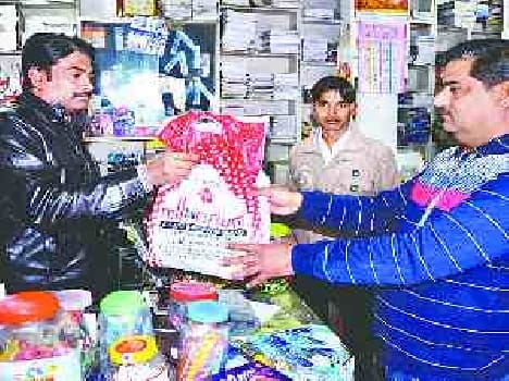 no effect of polythene ban in bahraich