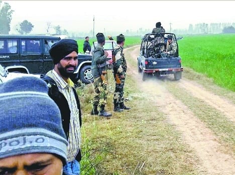 BSF, kill. terrorist, pakistan, enter, try, pathankot