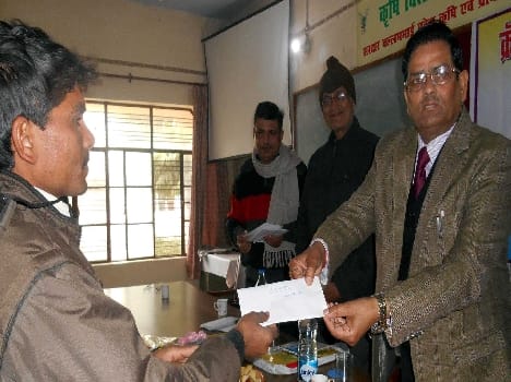 Ujani distributed 68 million of the 60 farmers plant