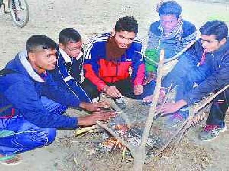 Kanpkanpaa people from cold wave, the class of eight to 24 schools closed