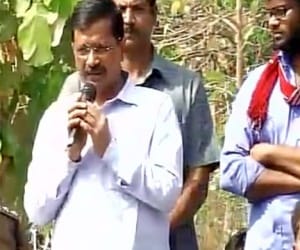 big industrialists not arrived to listen Kejriwal 
