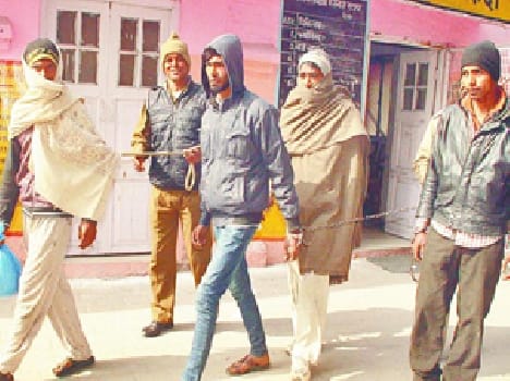 Four thief was finally picked up by police,baghpat