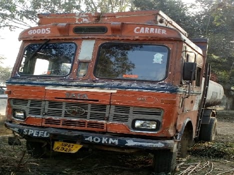 Two young men killed in accident