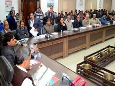 The resolution of the city to the village sanitation