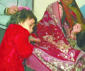 Play school girl student beaten up.