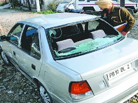 suspicious, car, found, roadside