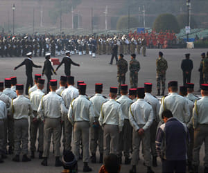Delhi will stoped on tuesday, route diverted including ncr