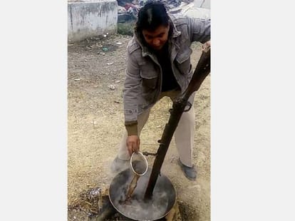 up police clean weapon on water