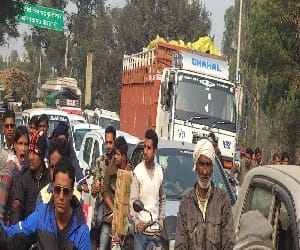 POUSH Poornima : NH-24 was jammed, people are upset.