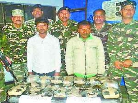 Two smugglers arrested with 15 kg of Nepali hashish 