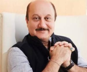Anupam rejects Basit's invitation