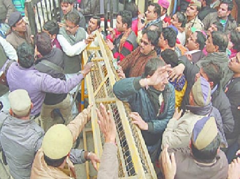 SP, RLD and Congress candidates filed nomination papers
