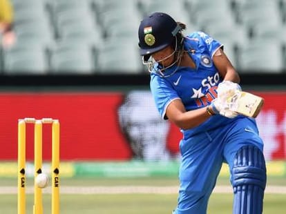 India Women s BEAT Australia in t20