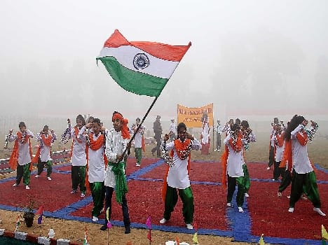 Martyrs salute waved tiranga
