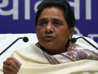 mayawati blames samajwadi goverment 
