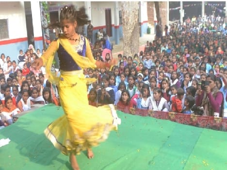 The cultural presentation by students