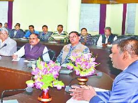 32 observers will monitor the TET exam