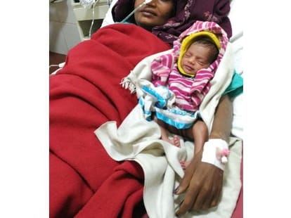 child stay in stomach not in vomb for 9 months