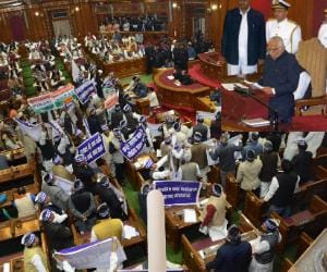 ruckus in up vidhan sabha in budget session
