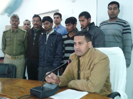 The driver drove the merchant was robbed on whistleblowing