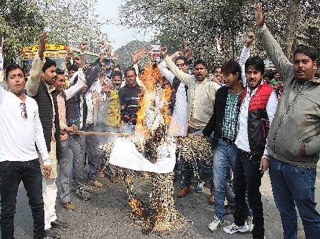 youth brigade protested against the prime minister