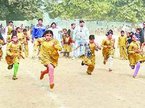 vishal And Mahira first in race
