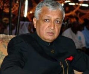 ED raid on popular tv anchor place, 50 thousand dollar and 3 kg gold sieze