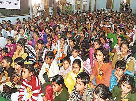 Promoting girls' education met