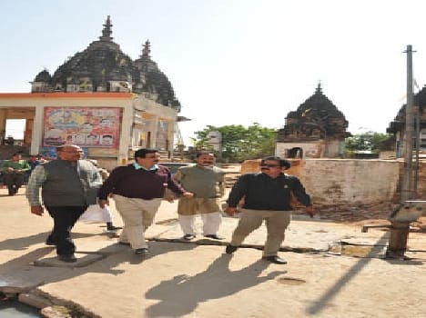 The temple building without permission , stopped